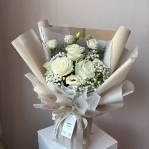 ช่อดอกกุหลาบ Royal White - Image 1
