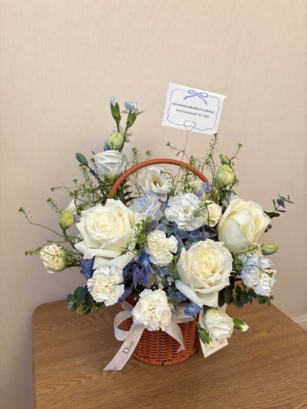 ตะกร้าดอกไม้ Gentle Blue