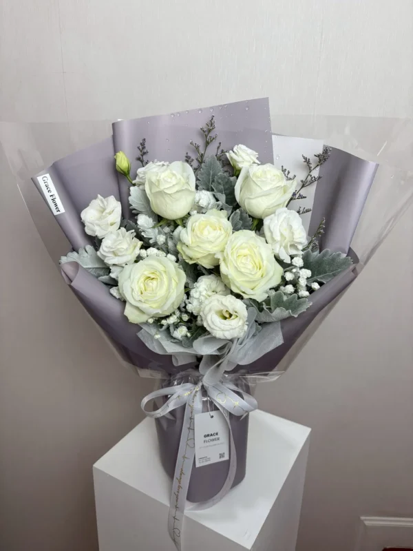 ช่อดอกกุหลาบขาว Ash Rose