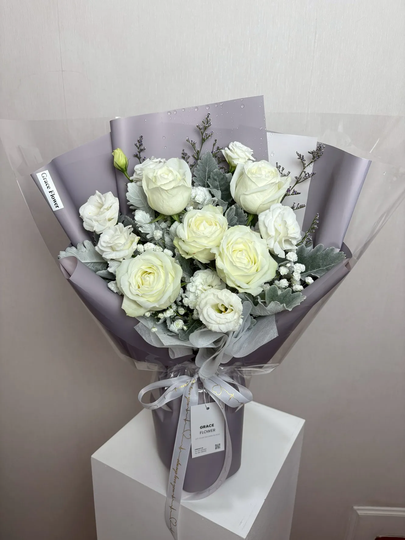 ช่อดอกกุหลาบขาว Ash Rose