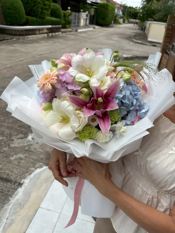 ช่อดอกทิวลิปสด Blooming Tulip Love