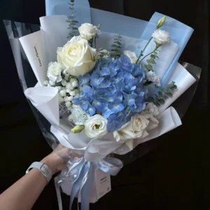 ช่อดอกไม้สด Blue Haven - Image 3