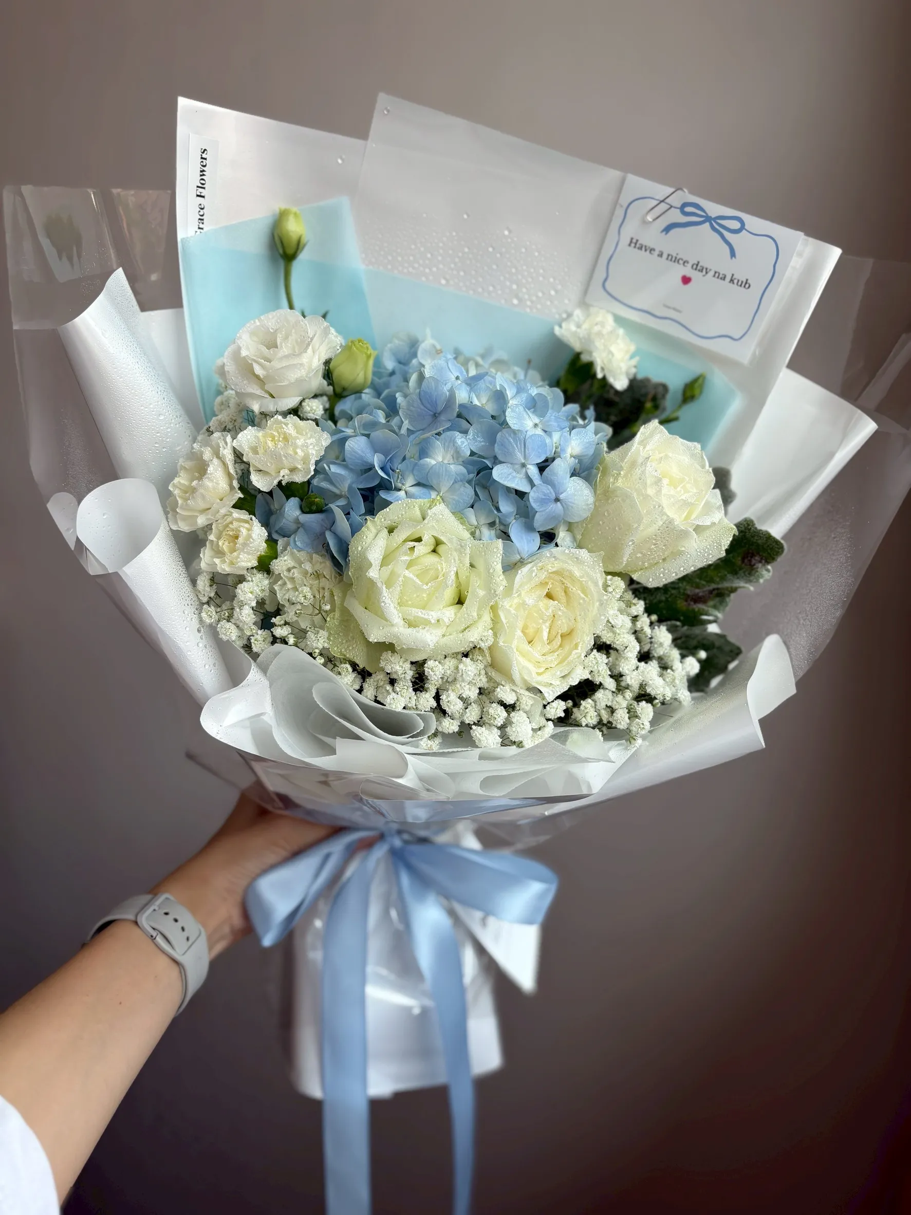 ช่อดอกไม้สด Blue Haven - Image 4