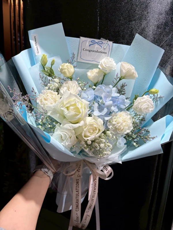 ช่อดอกไม้สด Blue Haven