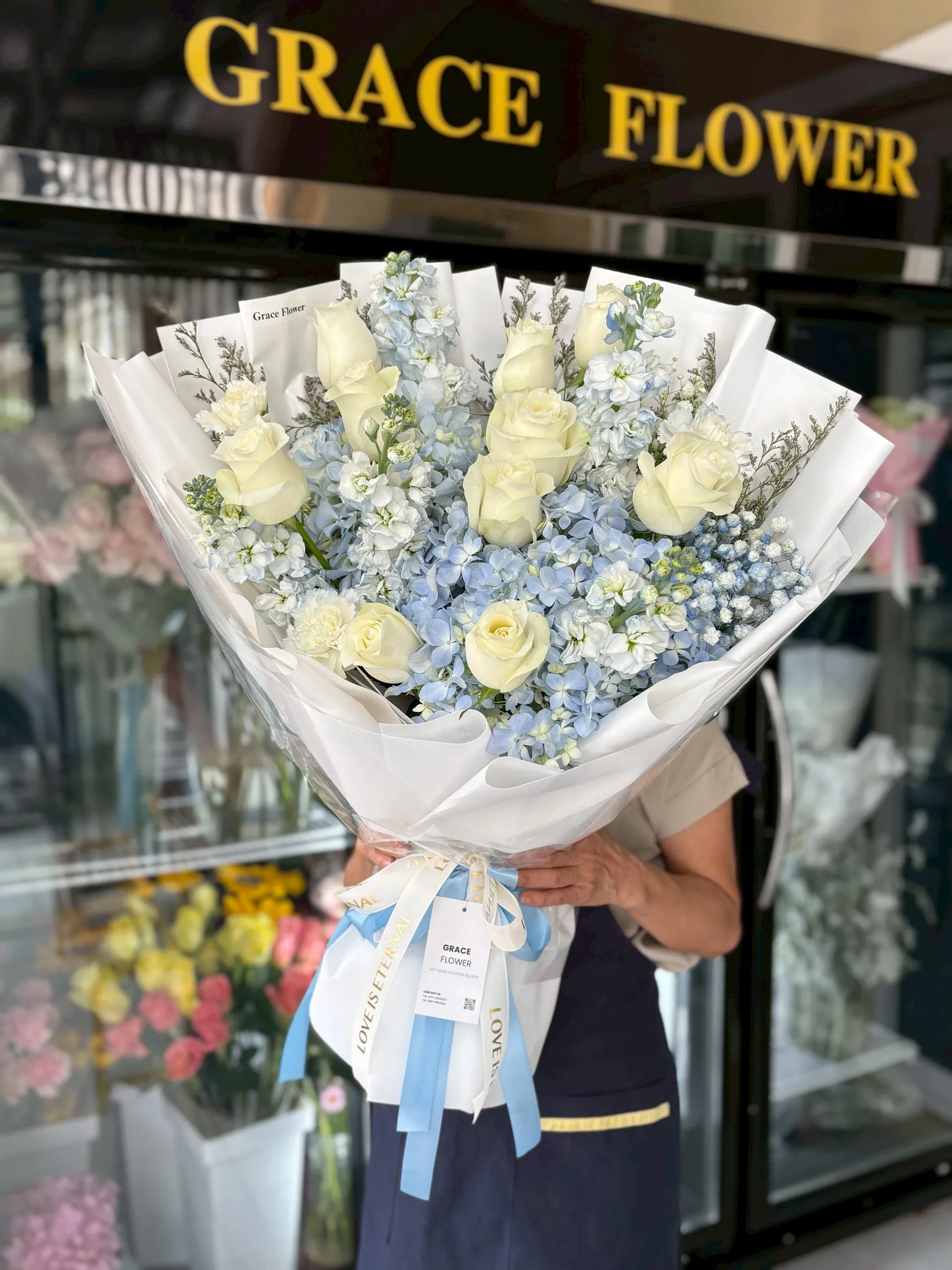 ช่อดอกไม้สด Blue Sky Forever