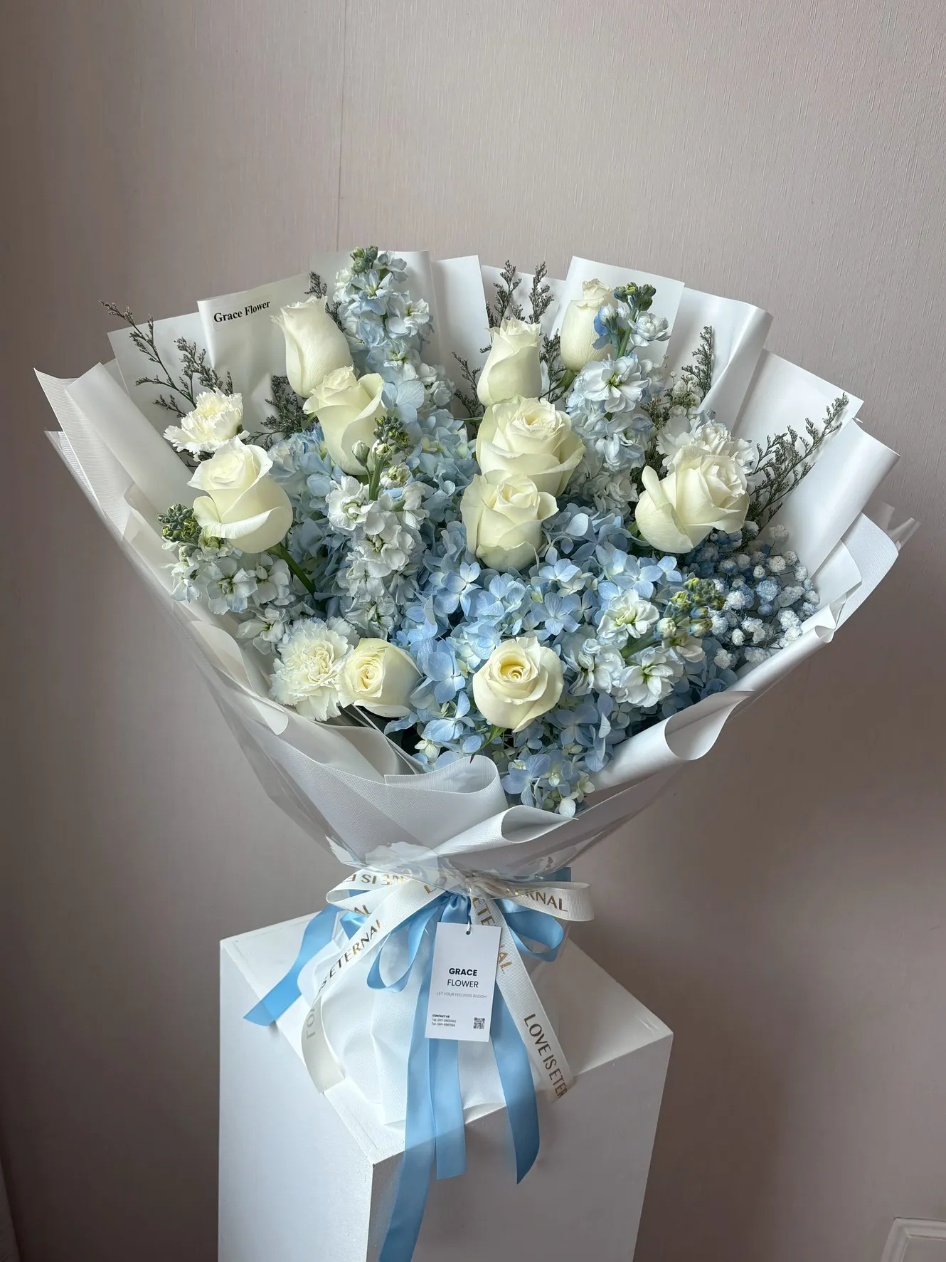 ช่อดอกไม้สด Blue Sky Forever - Image 2