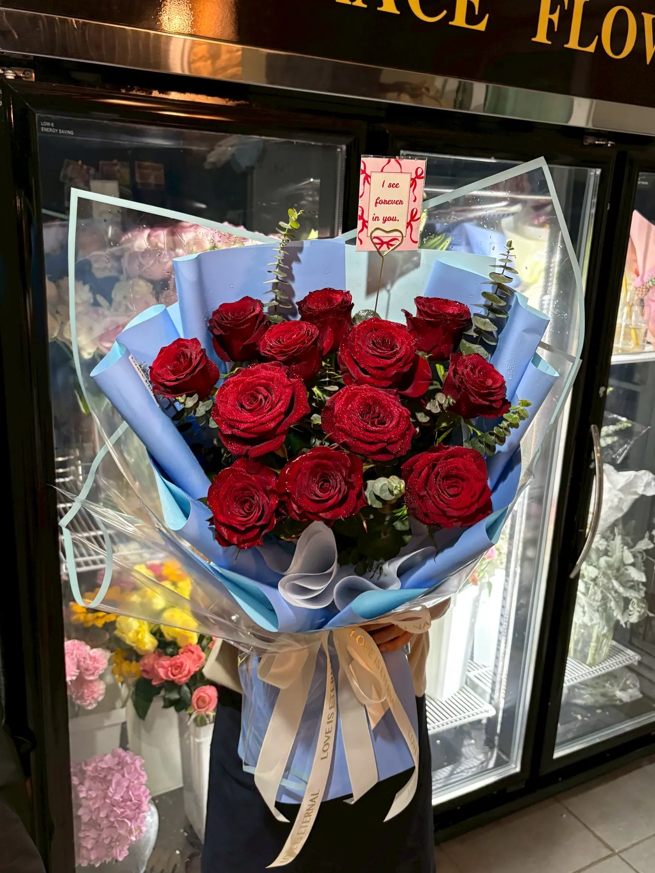 ช่อดอกกุหลาบแดง Crimson Love Story - Image 2