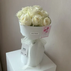ช่อดอกกุหลาบขาว Crystal Charm - Image 2