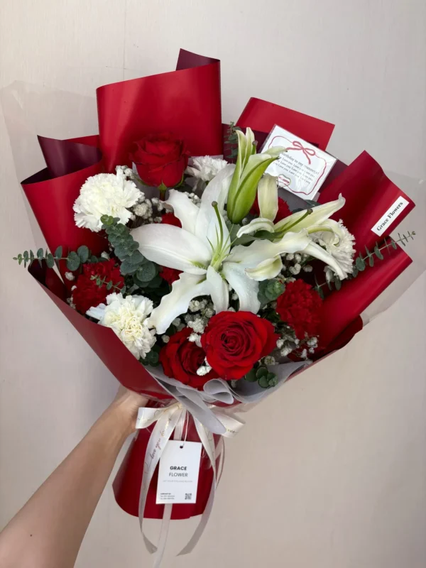 ช่อดอกลิลลี่สด Elegant Lily