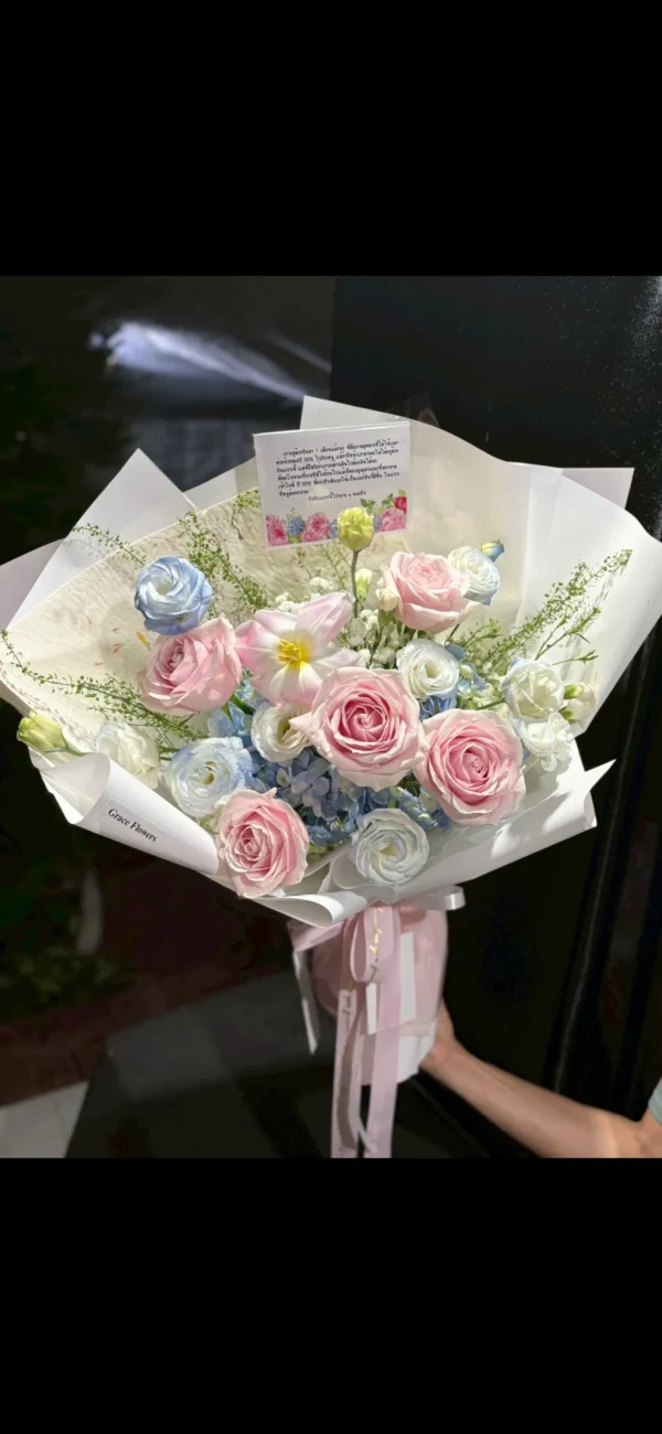 ช่อดอกไม้สด Heart in Petals