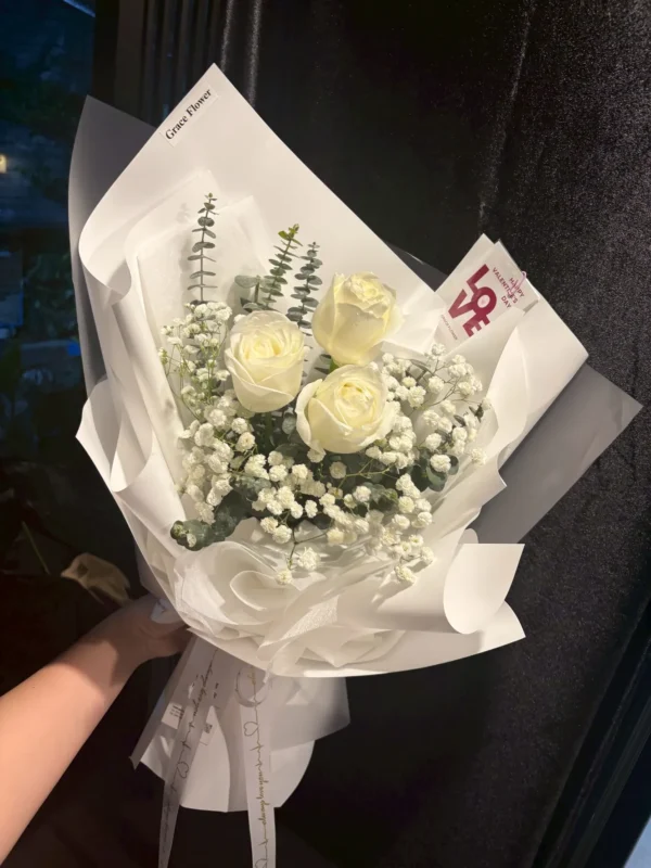 ช่อดอกกุหลาบขาว Ivory Rose