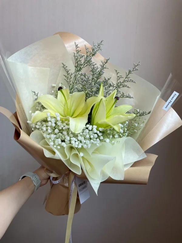 ช่อดอกลิลลี่สด Lily Sunshine
