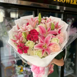 ช่อดอกลิลลี่สด Lily in Love - Image 1