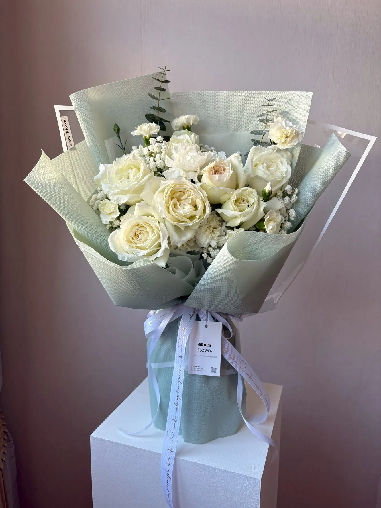 ช่อดอกกุหลาบขาว Mint Rose