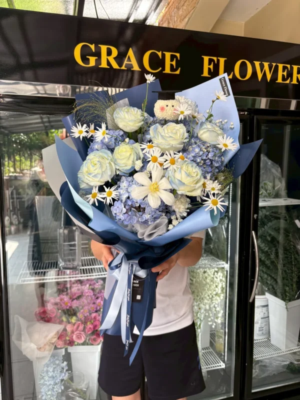 ช่อดอกไม้สด Ocean Breeze Bouquet