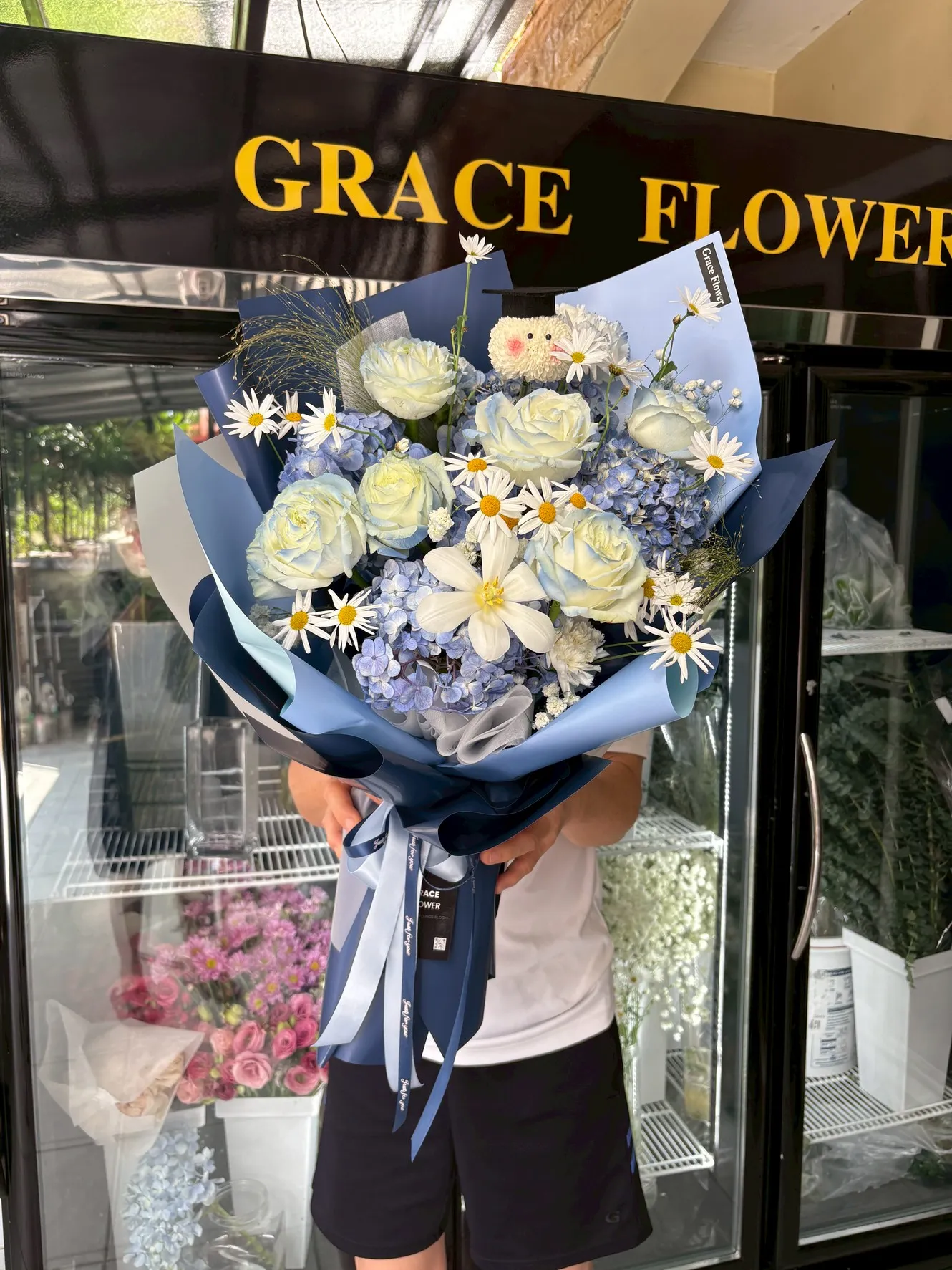 ช่อดอกไม้สด Ocean Breeze Bouquet - Image 2