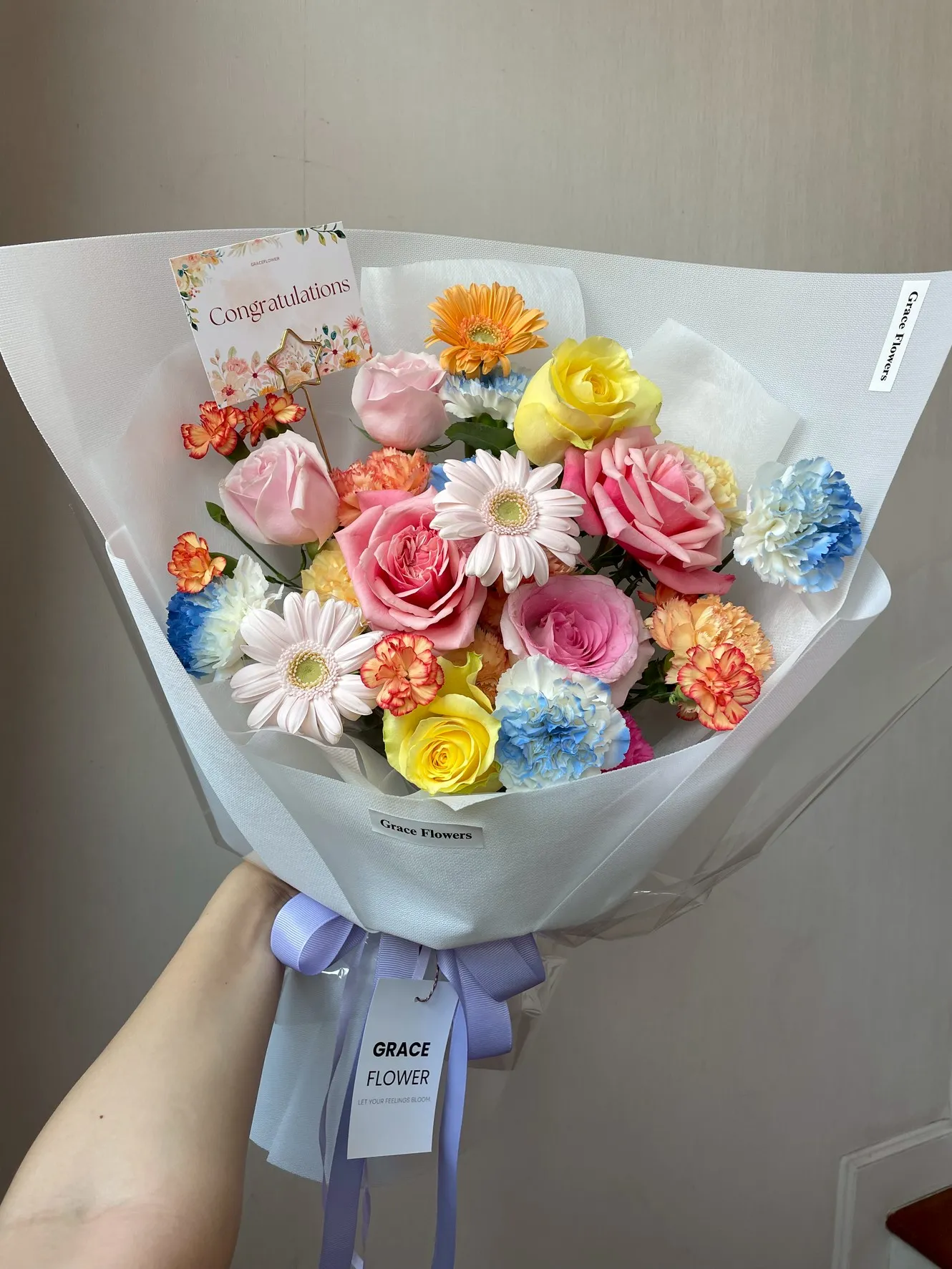 ช่อดอกไม้สด Petal Candy Carnival