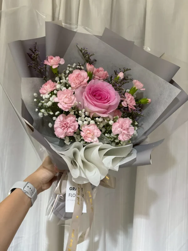 ช่อดอกไม้สด Rosé Ash