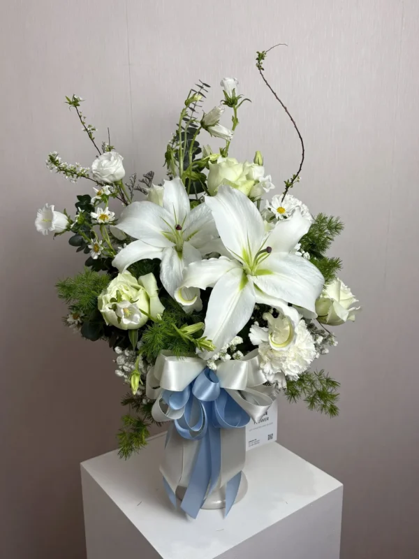 แจกันดอกไม้สด Pure Heart Lily