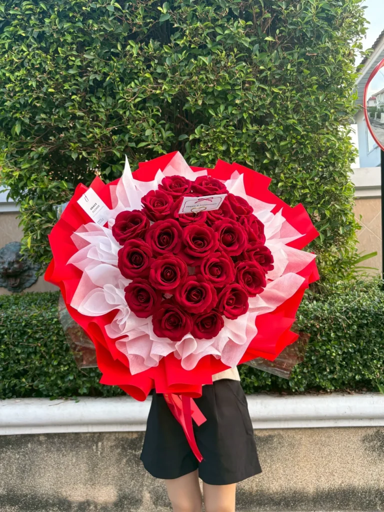 ช่อดอกกุหลาบแดงประดิษฐ์ Red Beauty