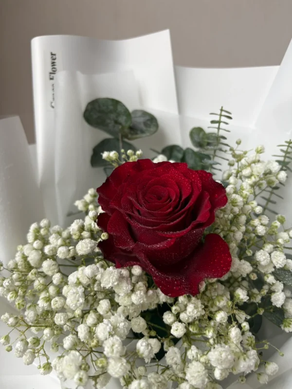 ช่อดอกกุหลาบแดง Red Bright Love