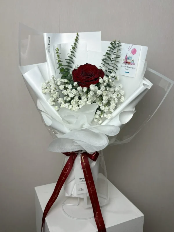 ช่อดอกกุหลาบแดง Red Bright Love