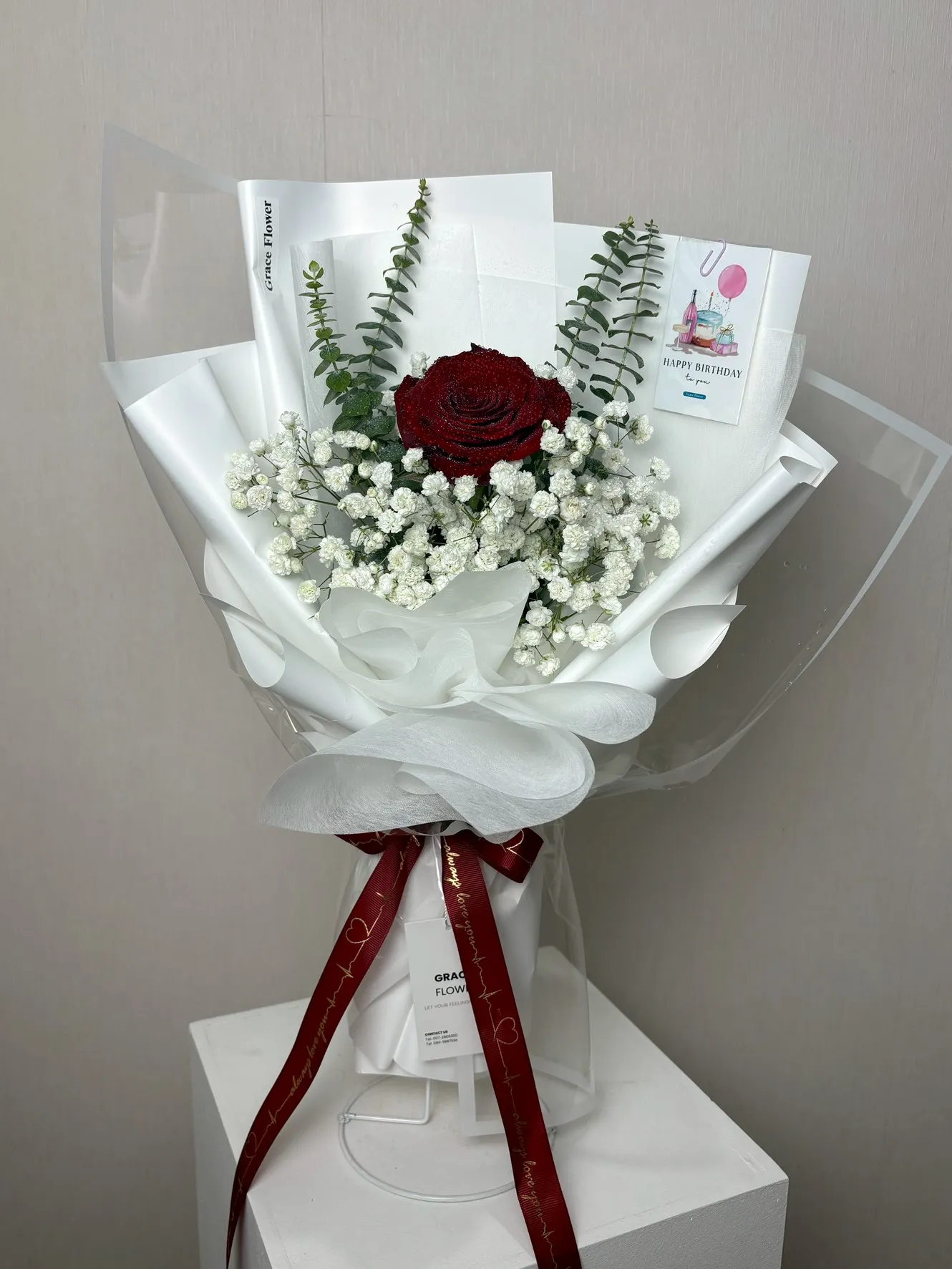 ช่อดอกกุหลาบแดง Red Bright Love