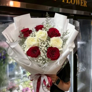 ช่อดอกกุหลาบแดง Scarlet Joyful Bloom - Image 1