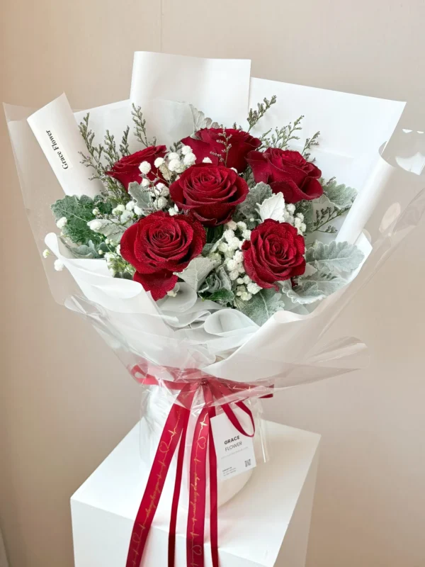 ช่อดอกกุหลาบแดง Crimson Pure Love