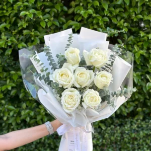ช่อดอกกุหลาบขาว Spring Bloom - Image 1