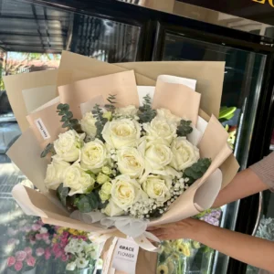 ช่อดอกไม้สด White Beauty - Image 2
