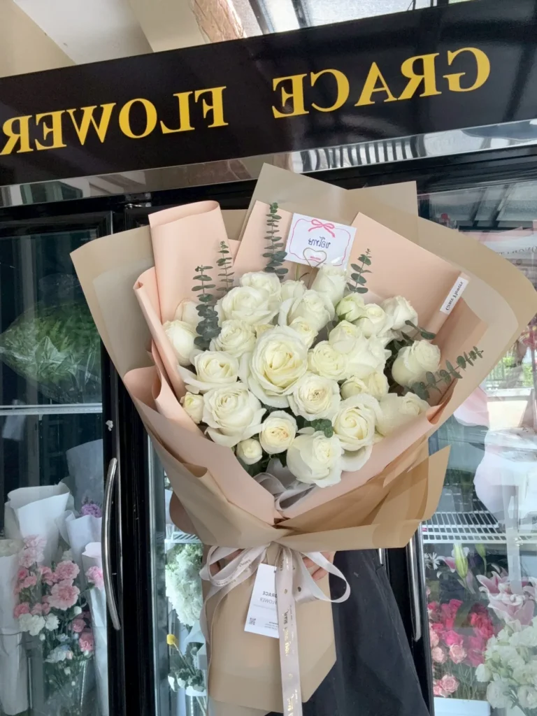 ช่อดอกไม้สด White Beauty