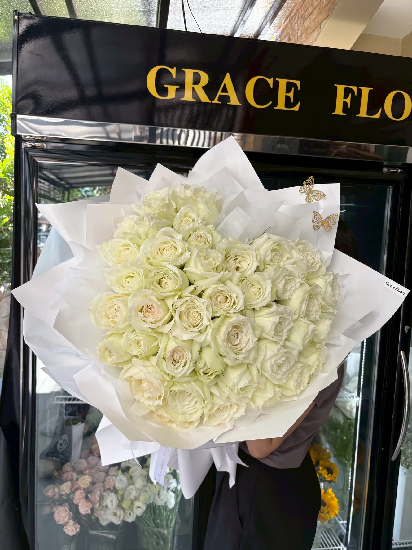 ช่อดอกไม้กุหลาบขาวสด White Elegance  60 ดอก - Image 3