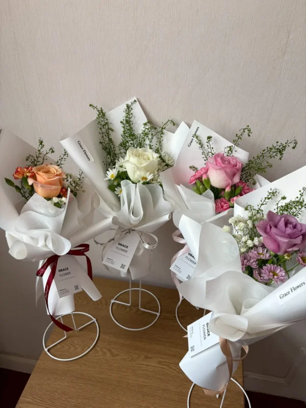 ช่อดอกกุหลาบสด Mini Rose Signature