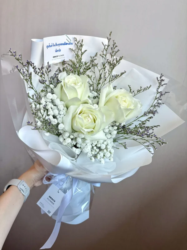 ช่อดอกกุหลาบขาว White Love