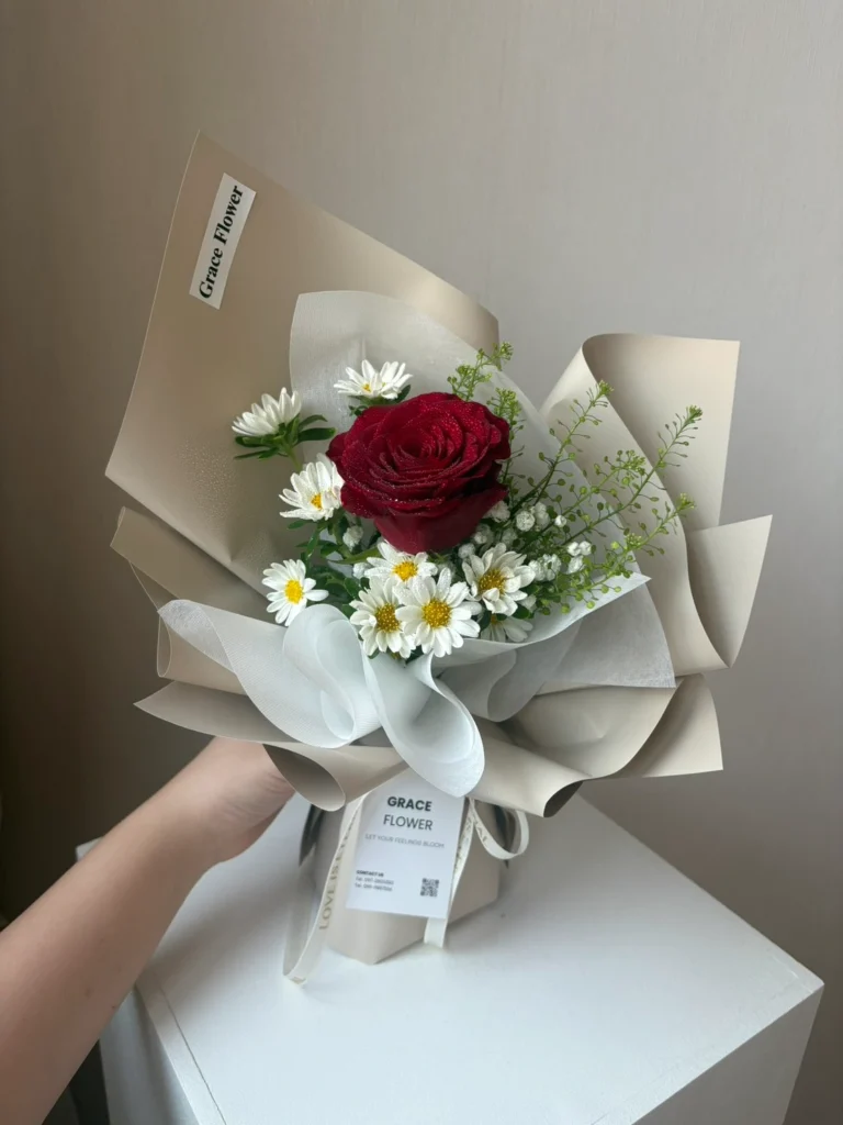 ช่อดอกไม้สด Mini Classic Rose