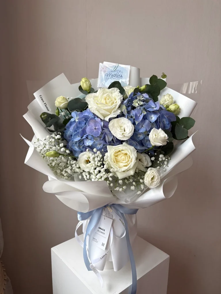 ช่อดอกไม้สด Blue Aura