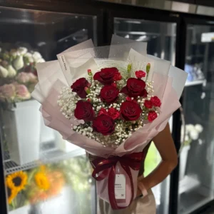 ช่อดอกกุหลาบแดง Burgundy Romance - Image 2