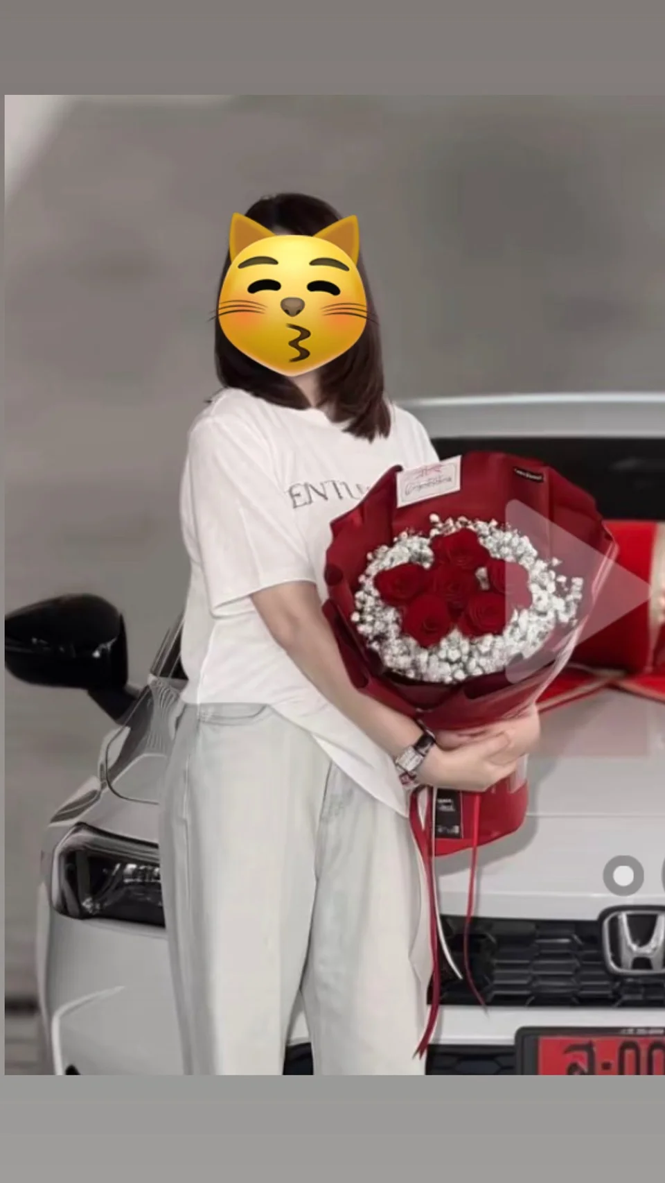ช่อกลมดอกกุหลาบแดง Red rosy - Image 4