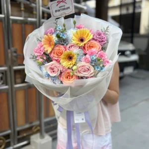 ช่อดอกไม้สด Bloom of Love Joy - Image 2