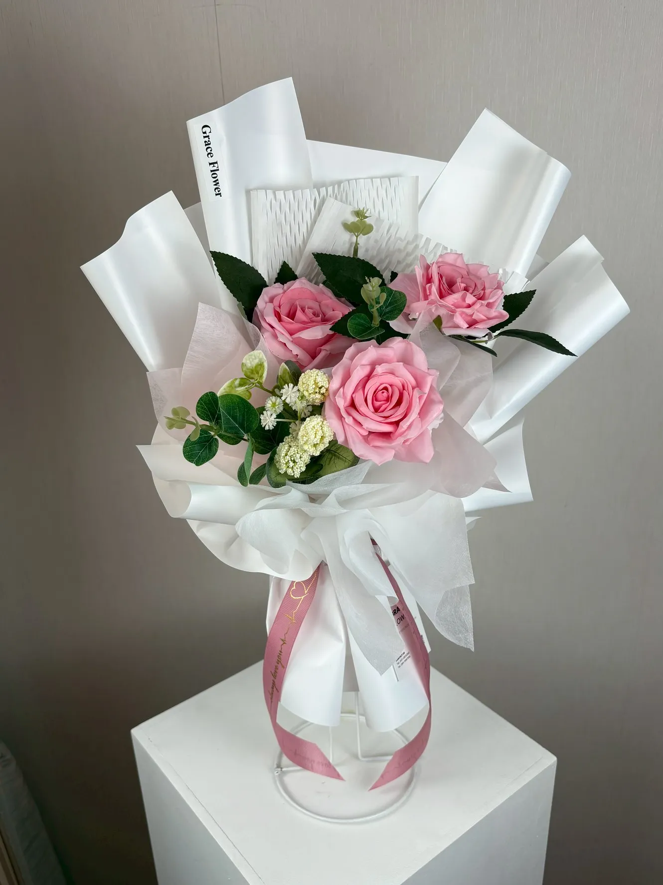 ช่อดอกไม้ประดิษฐ์ Bloom of Love