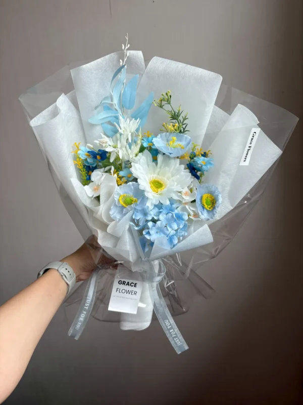 ช่อดอกไม้ประดิษฐ์ Blue Cream Dream