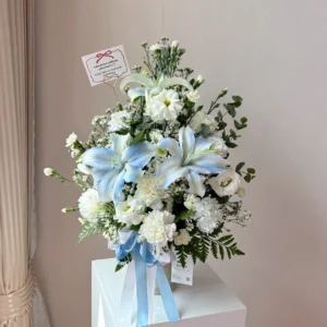 แจกันดอกไม้สด Blue Solace - Image 3