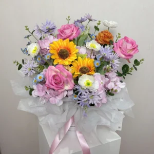 กล่องดอกไม้ประดิษฐ์ Bright Day Blossom - Image 1