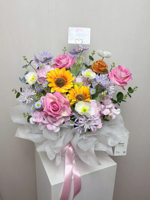 กล่องดอกไม้ประดิษฐ์ Bright Day Blossom