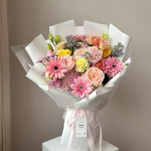ช่อดอกไม้สด Dreamy Pastel - Image 1