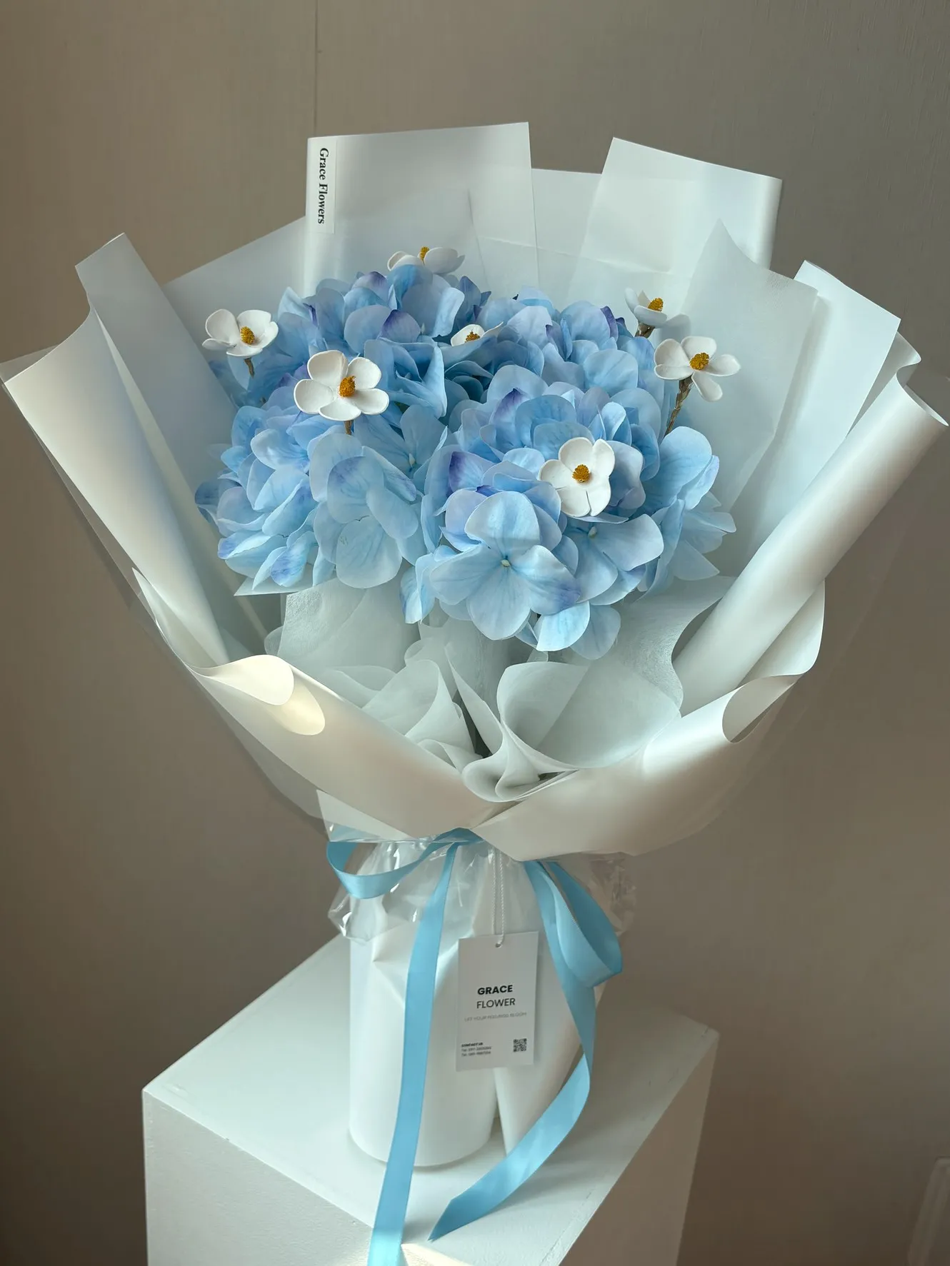 ช่อดอกไม้ประดิษฐ์ Eternal Calm Bloom