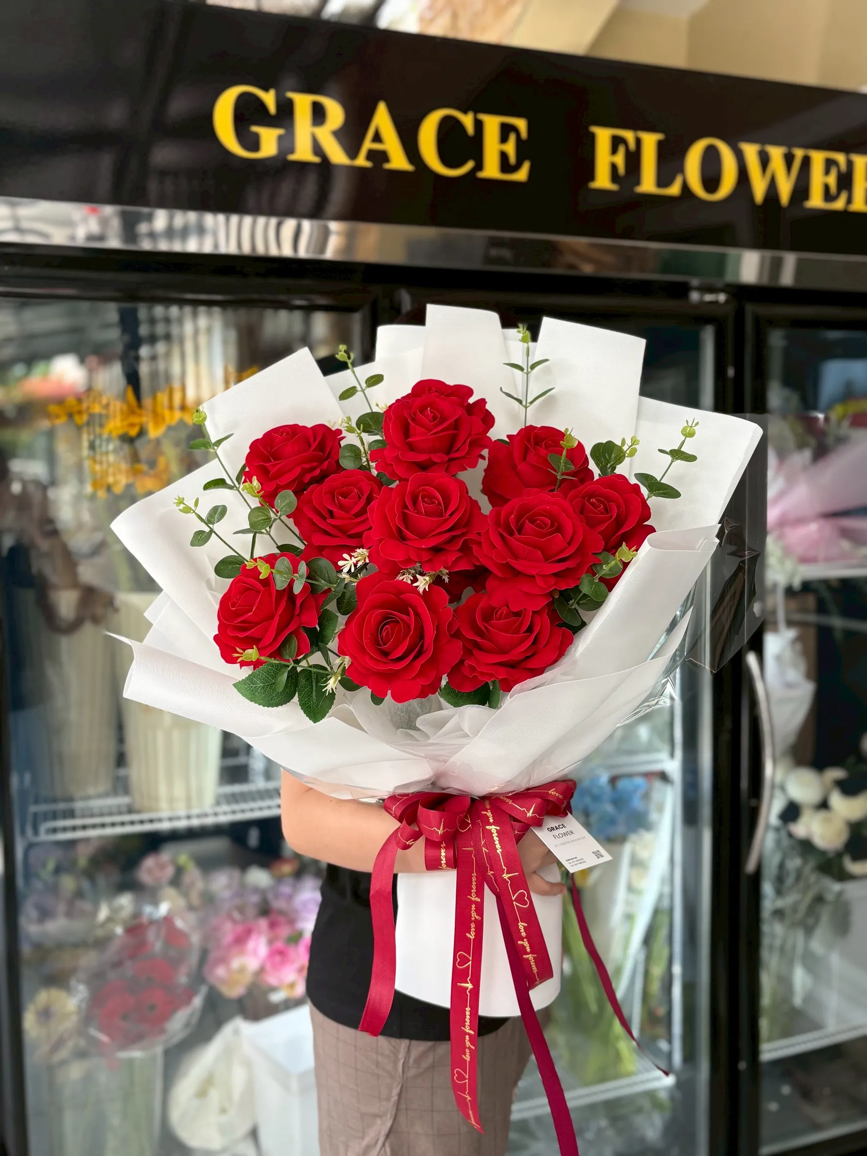ช่อดอกไม้ประดิษฐ์ Pure Scarlet Luxe
