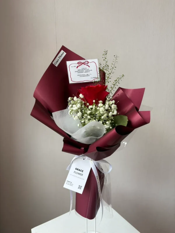 ช่อดอกกุหลาบแดง Red Amour
