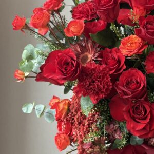 กล่องดอกกุหลาบแดง Velvet Rosaline - Image 4